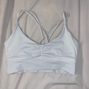 White lululemon sports bra